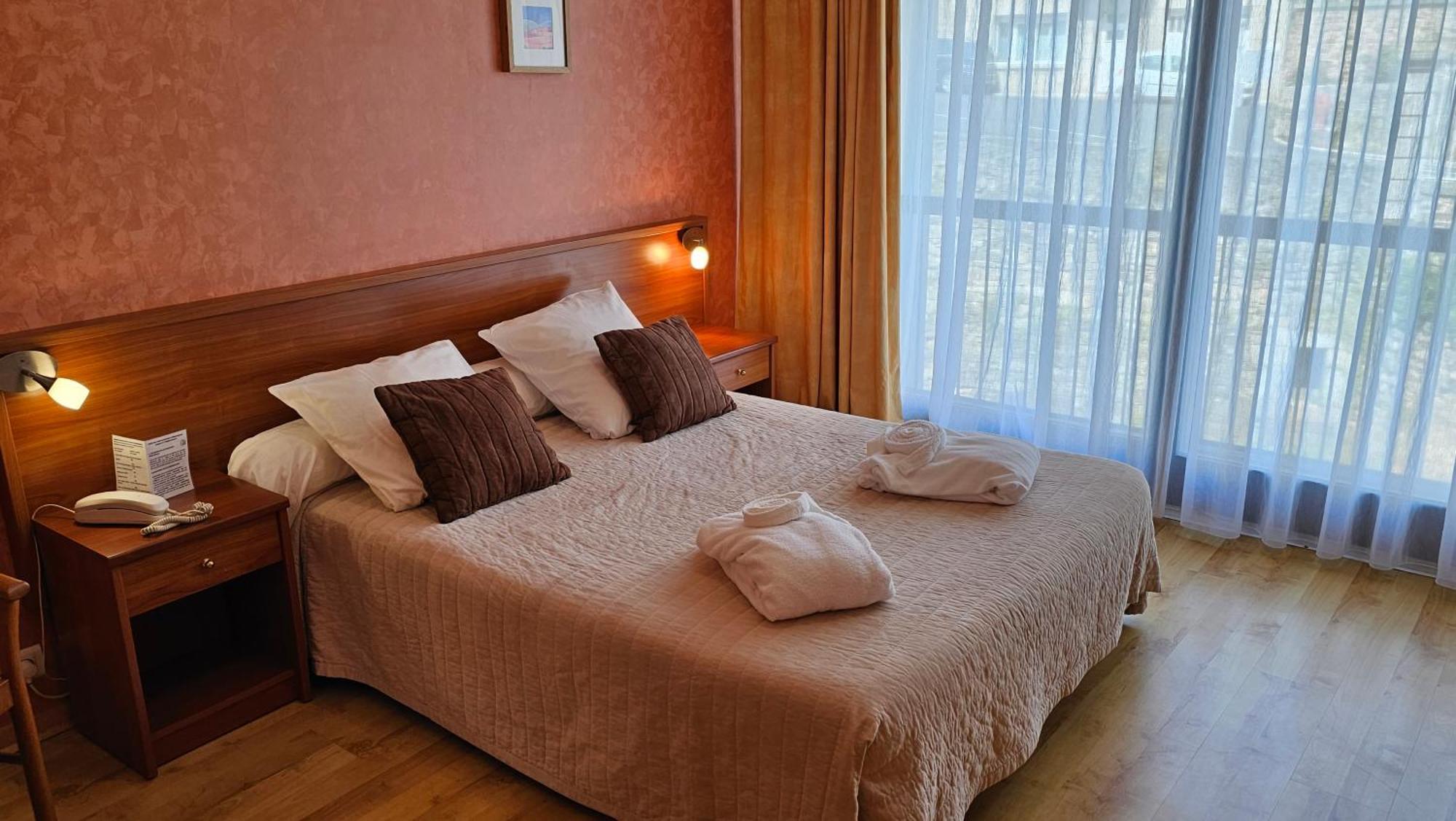 Brit Du Ban Hotel 2*
