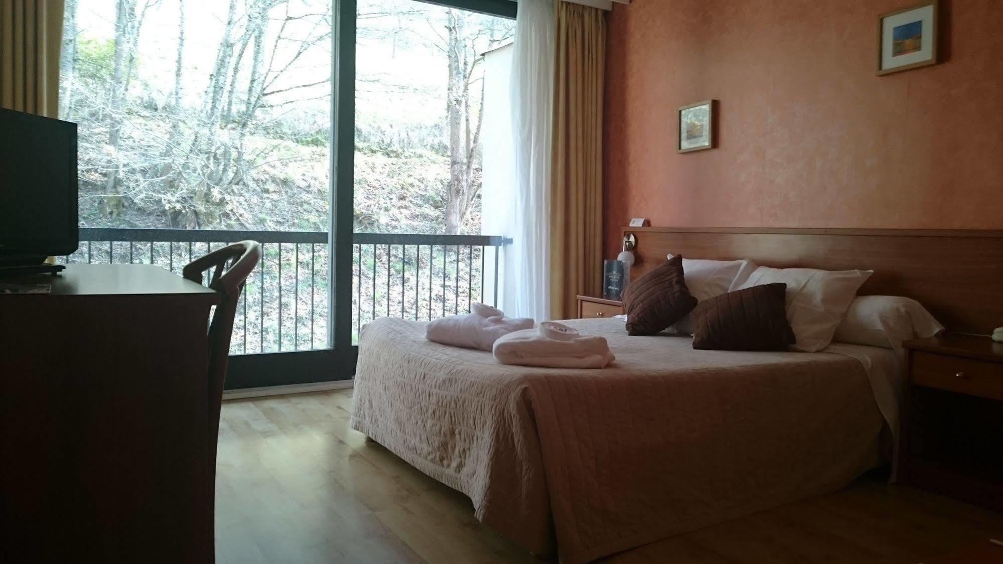 Brit Du Ban Hotel